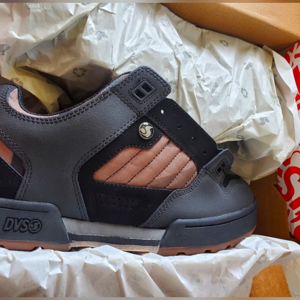 DVS Boots militia